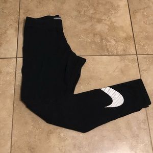 Nike leggings size medium